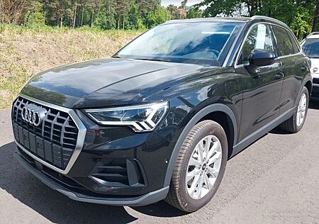 Audi Q3 45 TFSI e*Virtual*Kamera*LED*Navi*SHZ*18