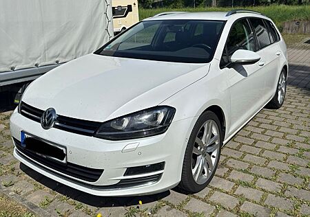 VW Golf Volkswagen 2.0 TDI Highline Xenon Standheizung Dynaudi