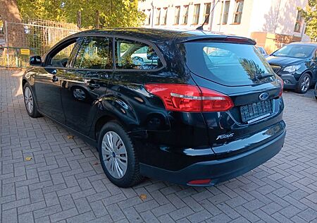 Ford Focus Turnier Trend ALLES NEU!!!!!