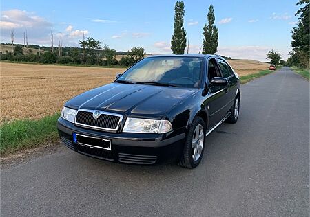 Skoda Octavia 1.6 Tour *HU bis 02/26* *8-Fach*