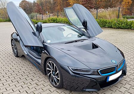 BMW i8 Coupé - 2. Hand - Checkheft - HeadUp - 20Zoll