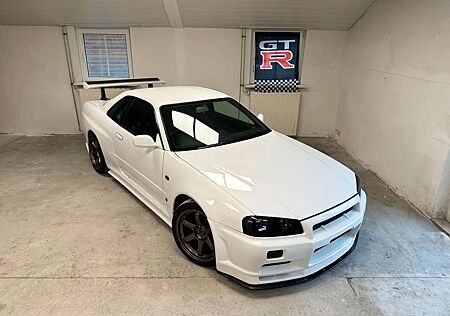 Nissan Skyline r34 gtr