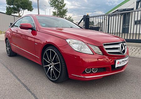 Mercedes-Benz E 250 E -Klasse Coupe CGI BlueEfficiency