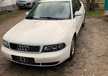 Audi A4 1.8 T -