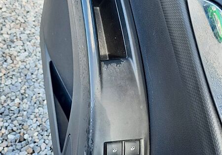 Opel Meriva 1.4 150 Jahre 74kW 150 Jahre