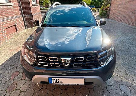 Dacia Duster TCe 100 ECO-G 2WD Celebration,360°,AHK ..