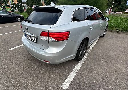 Toyota Avensis Combi 2,0-l-D-4D Edition 2014 Editio...