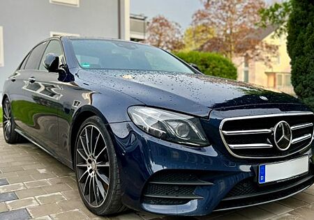Mercedes-Benz E 350 E 350d AMG-NIGHT-HEAD-PANO