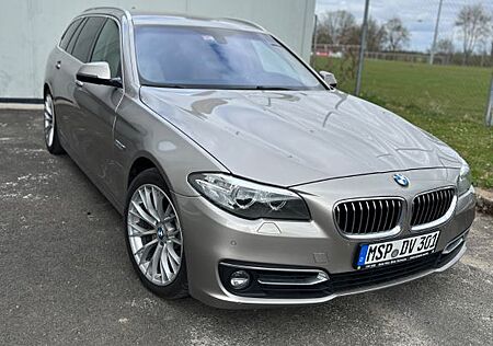 BMW 530d xDrive Touring A Luxury Line Luxury Line