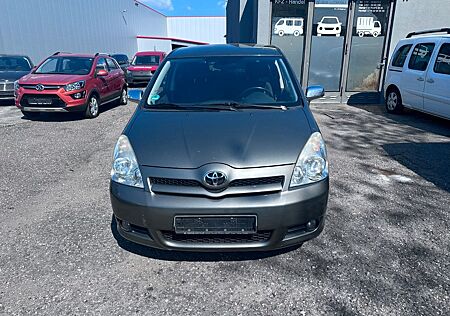 Toyota Corolla Verso 2.2 D-CAT Sol