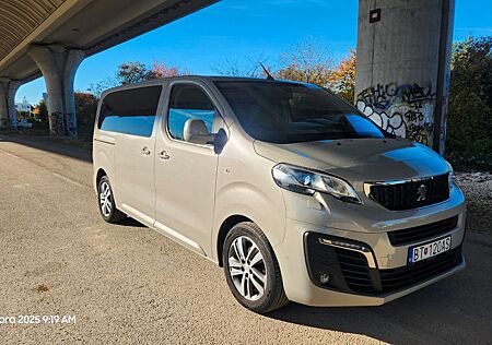 Peugeot Traveller ,Automatik, 8-Sitzer, Panoramadach