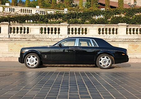 Rolls-Royce Phantom SWB Standard Wheel Base