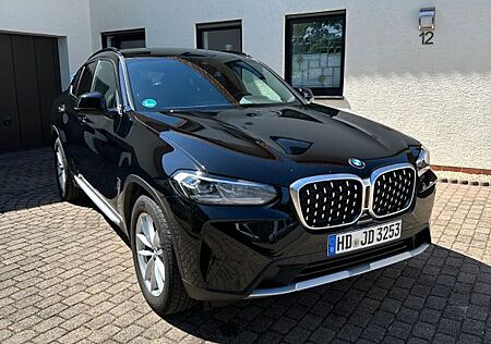 BMW X4 xDrive20i LED AUT.