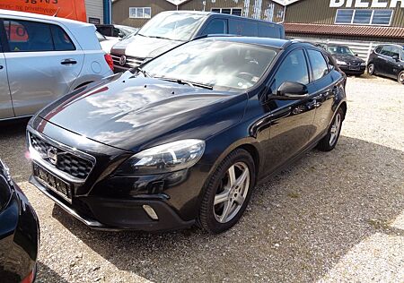 Volvo V40 Cross Country Momentum