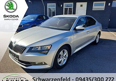 Skoda Superb AHK SCHWENKBAR+SHZ VO+EL FH VO HI+PDC HI+