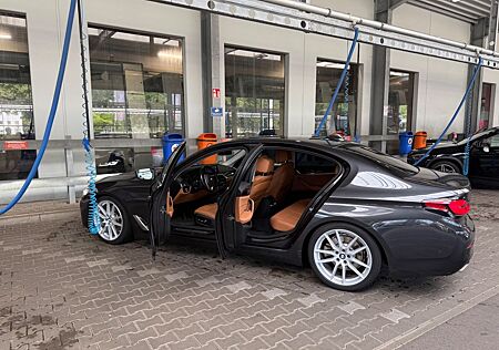 BMW 520d xDrive A -