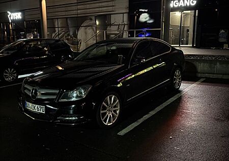 Mercedes-Benz C 180 BlueEFFICIENCY Coupé Edition 1 Edition 1