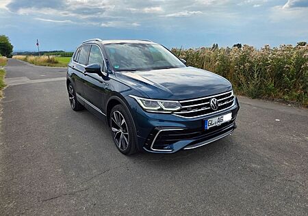 VW Tiguan Volkswagen 2.0 TDI SCR 147kW DSG 4MOTION R-Line ...