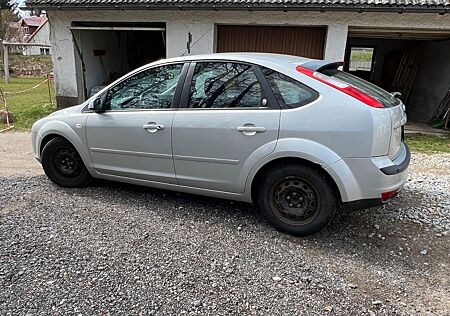 Ford Focus 1,6 Ti-VCT Sport Sport