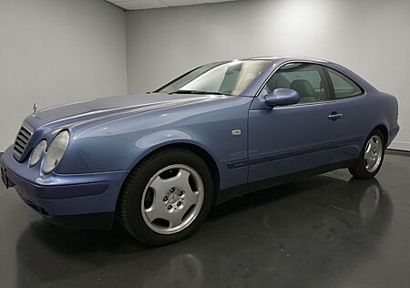 Mercedes-Benz CLK 320 COUPE*1.HAND*DEUTSCH*TRAUMWAGEN*S-HEFT*