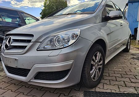 Mercedes-Benz B 180 B -Klasse