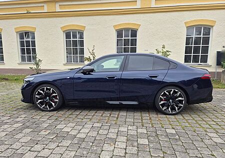 BMW 550e xDrive Top-Ausstattung, LP 114.412,99 Euro
