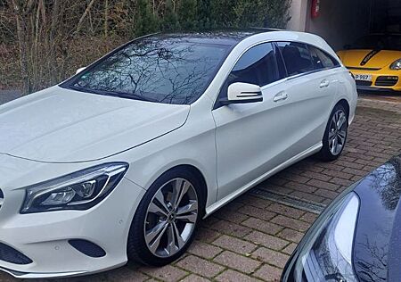 Mercedes-Benz CLA 180 Shooting Brake - sehr gepflegt!!