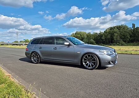 BMW 525xi touring - Voll, Standheiz, TV, Headup,