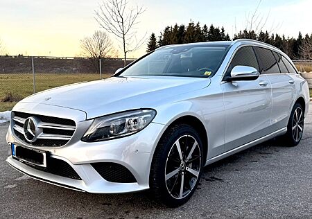 Mercedes-Benz C 400 4MATIC T Autom.