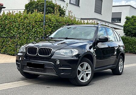 BMW X5 3.0d xDrive Sportpaket M-Lenkrad/Panorama/