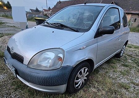 Toyota Yaris 1.0 linea eco eco