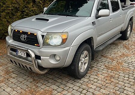 Toyota Tacoma TRD Sport