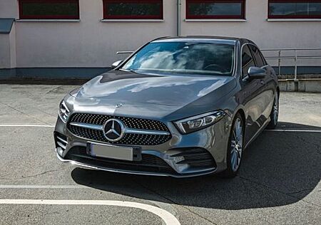 Mercedes-Benz A 200 - W177 - AMG Line - TÜV neu