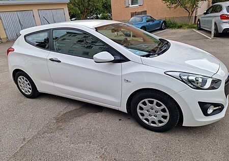 Hyundai i30 1.4 Design Design