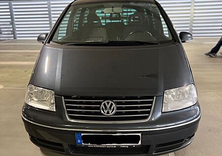 VW Sharan Volkswagen 1.9TDI 2Hand-Neu Tüv -16 Jahre im Besitz