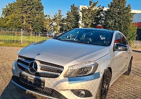 Mercedes-Benz A 200 -Sport, TÜV NEU DEKRA NEU,Sheckheft, Klim