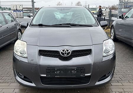Toyota Auris Executive TÜV NEU