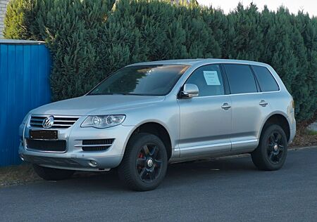 VW Touareg Volkswagen 3.2 V6 Tiptronic Standard