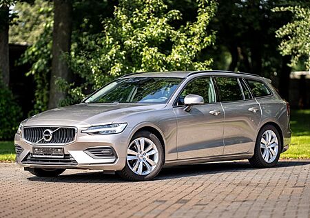Volvo V60 D3 Geartronic Momentum Modelljahr 2019