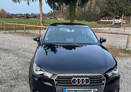 Audi A1 1.4 TFSI Attraction Attraction