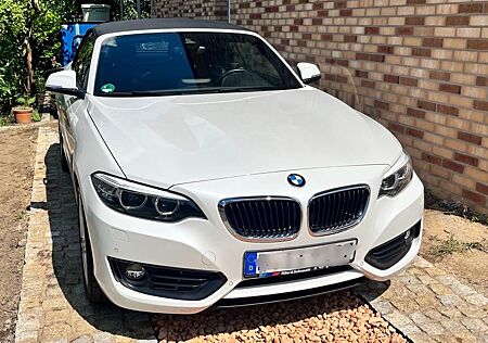 BMW 220i Steptronic Cabrio Advantage Advantage