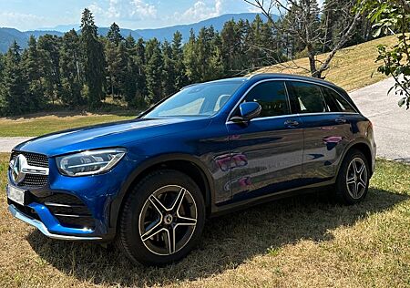 Mercedes-Benz GLC 300 4MATIC AMG Line