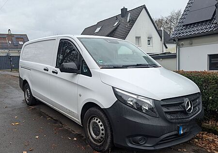 Mercedes-Benz Vito 111cdi lang Handwerkerschränke