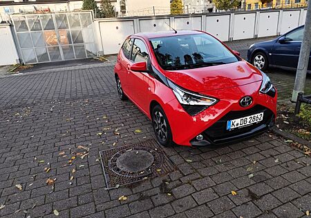 Toyota Aygo (X) Aygo (X) 1,0-l-VVT-i Team Deutschland Team D...