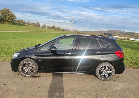 BMW 2er 220 Active Tourer 220d xDrive Steptronic Spo...