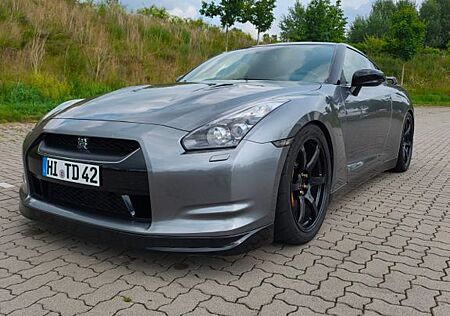 Nissan GT-R 3.8l -