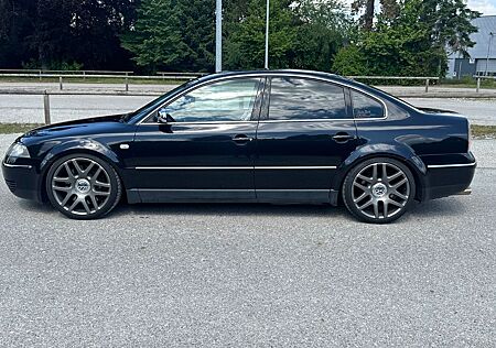 VW Passat Volkswagen 4.0 W8 tiptronic 4motion W8