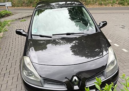 Renault Clio Authentique 1.2 16V Eco2 55kW Authentique