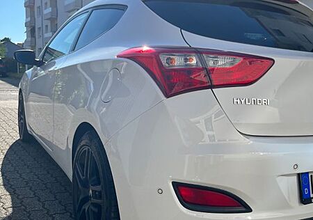 Hyundai i30 1.6 CRDI 94kW Design Design