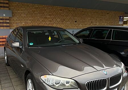 BMW 523i 2. Hand TÜV Neu